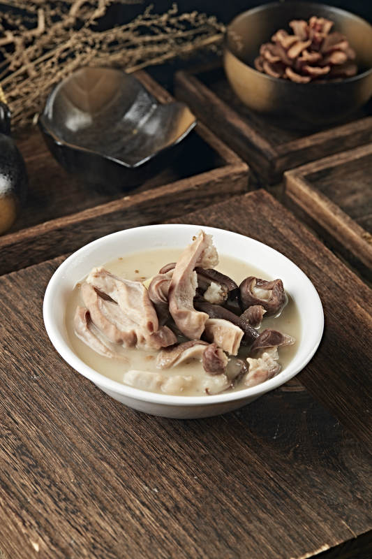 奶香猪肚汤图片