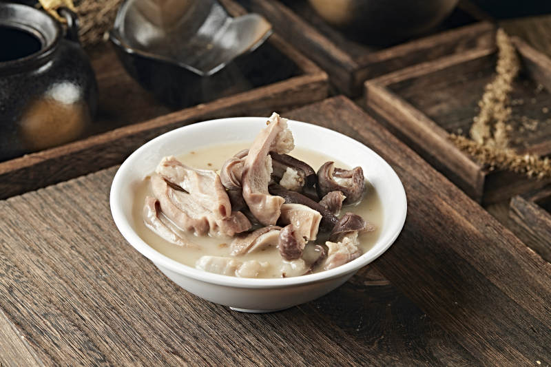 奶香猪肚汤图片