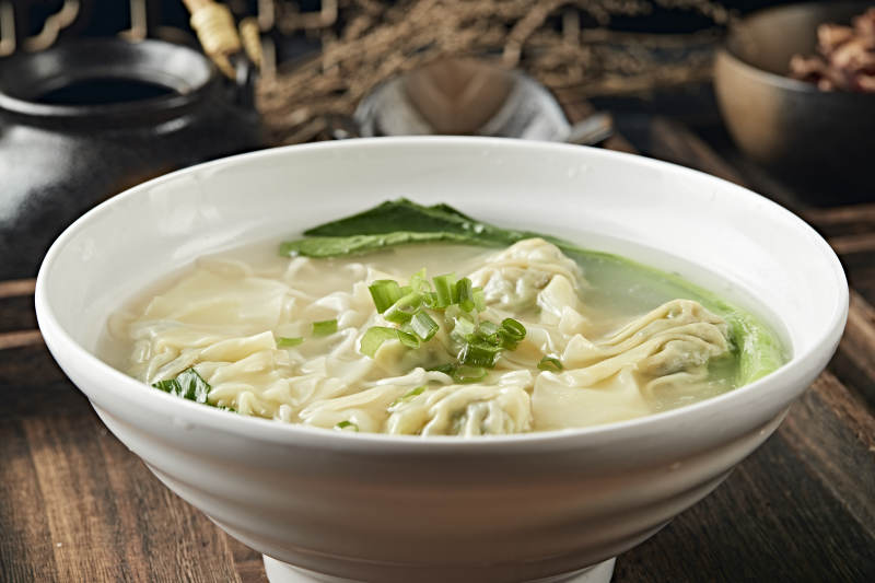 港式鸡汤云吞面图片
