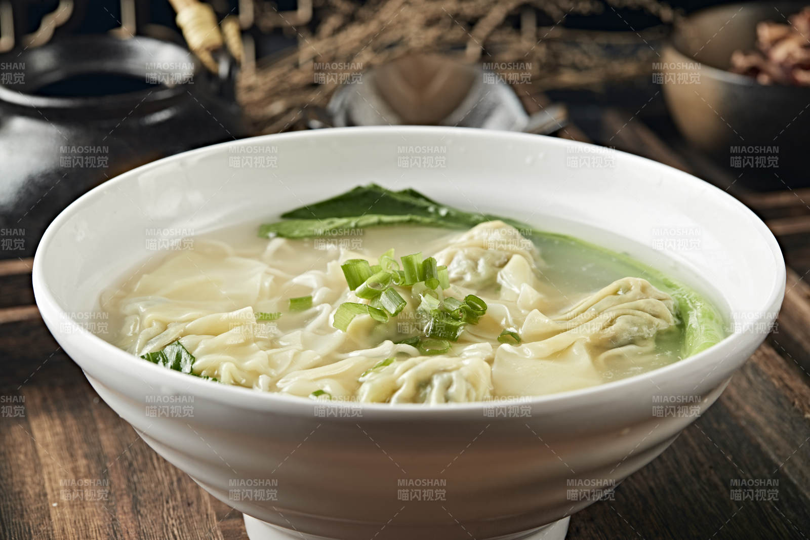 港式鸡汤云吞面图片