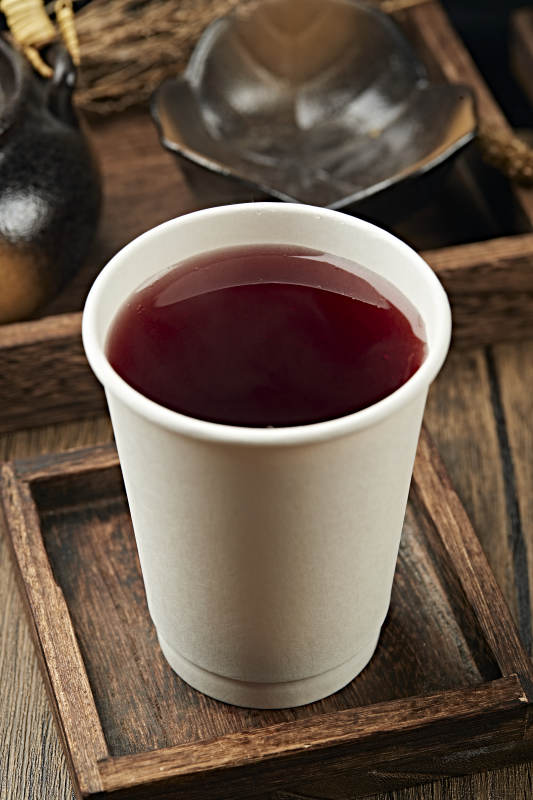 加热波尔多红酒图片