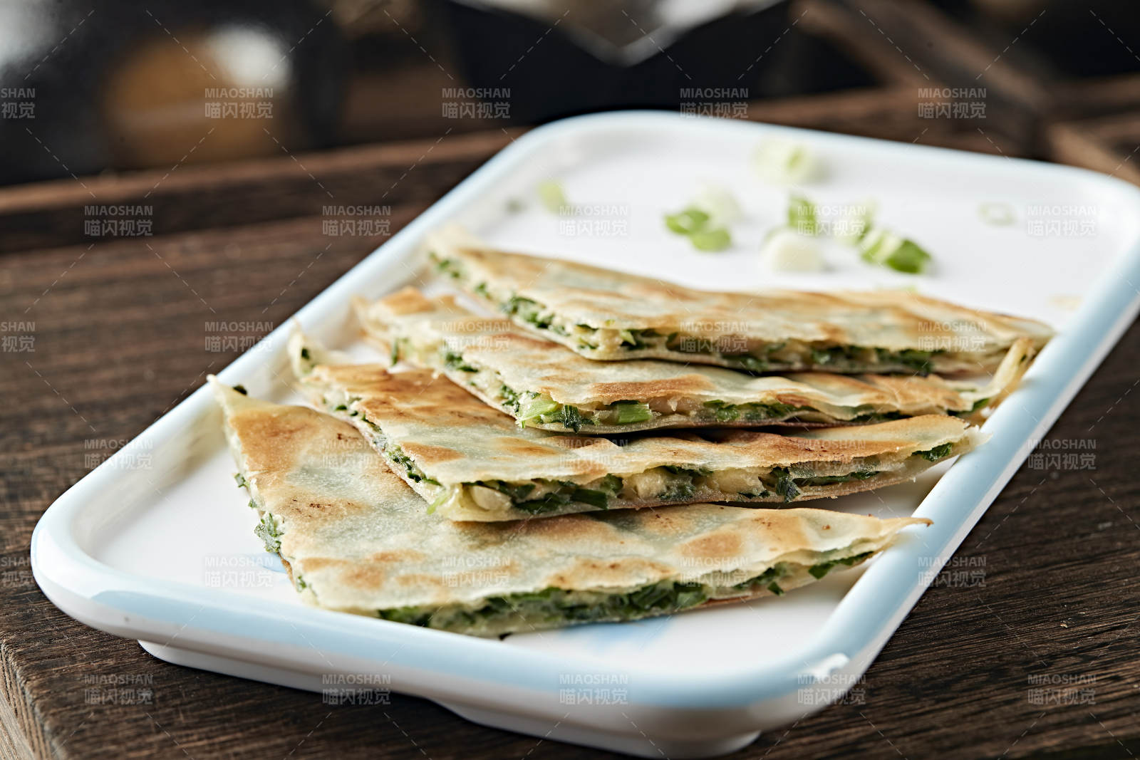 韭菜鸡蛋馅脆皮烙饼图片