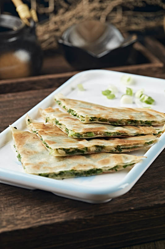 韭菜鸡蛋馅脆皮烙饼图片