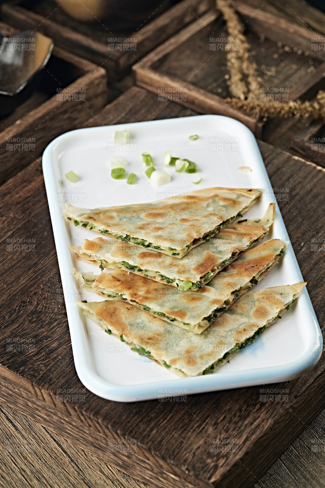 韭菜鸡蛋馅脆皮烙饼图片