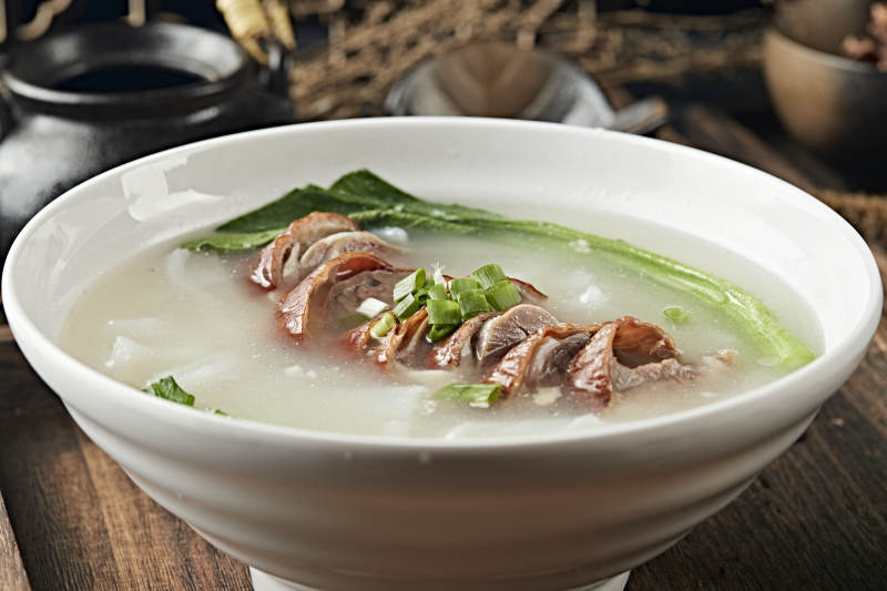 鲜鸡汤烧鹅煮肠粉图片