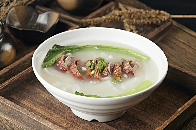 鲜鸡汤烧鹅煮肠粉图片