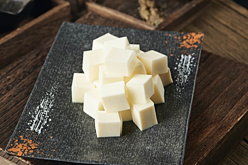 港式茶餐奶香杏仁豆腐图片