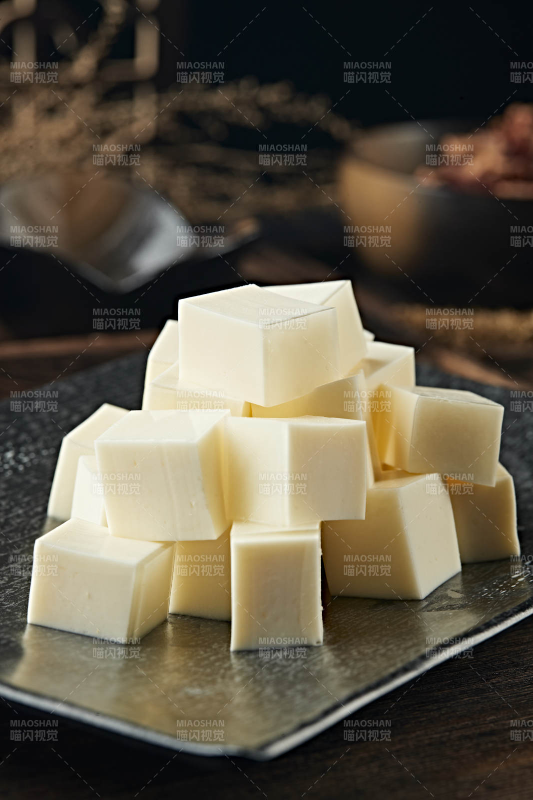 港式茶餐奶香杏仁豆腐图片