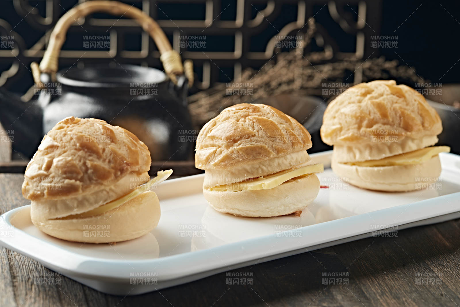 港式茶吐司菠萝包图片