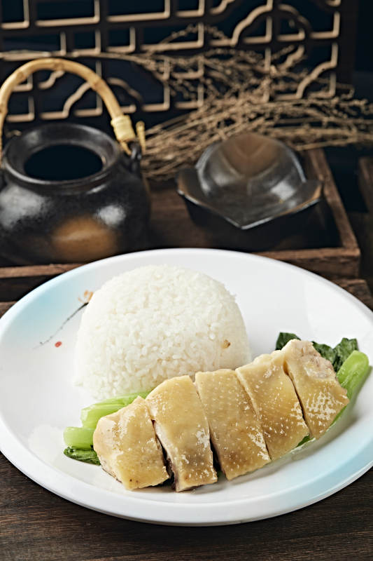 港式茶餐白切盐水鸡盖浇饭图片