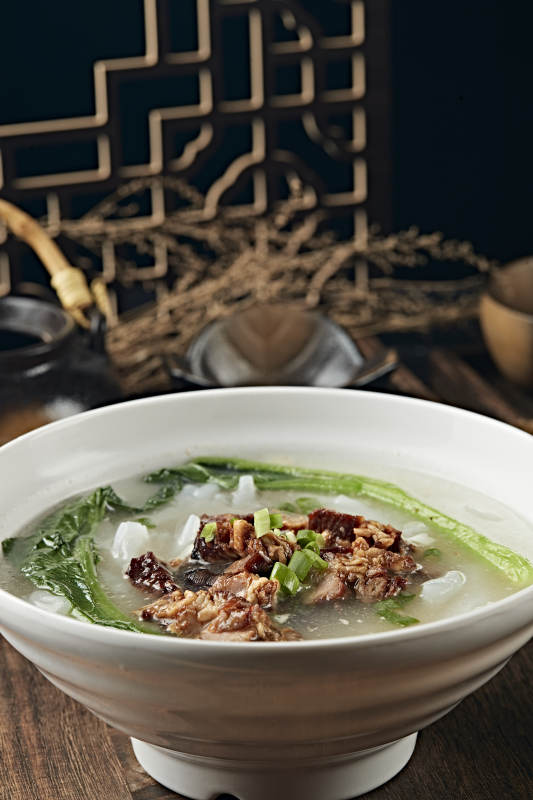 鲜鸡汤叉烧肉煮肠粉图片