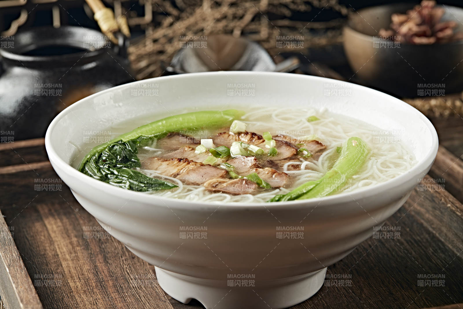 鲜鸡汤叉烧肉煮肠粉图片