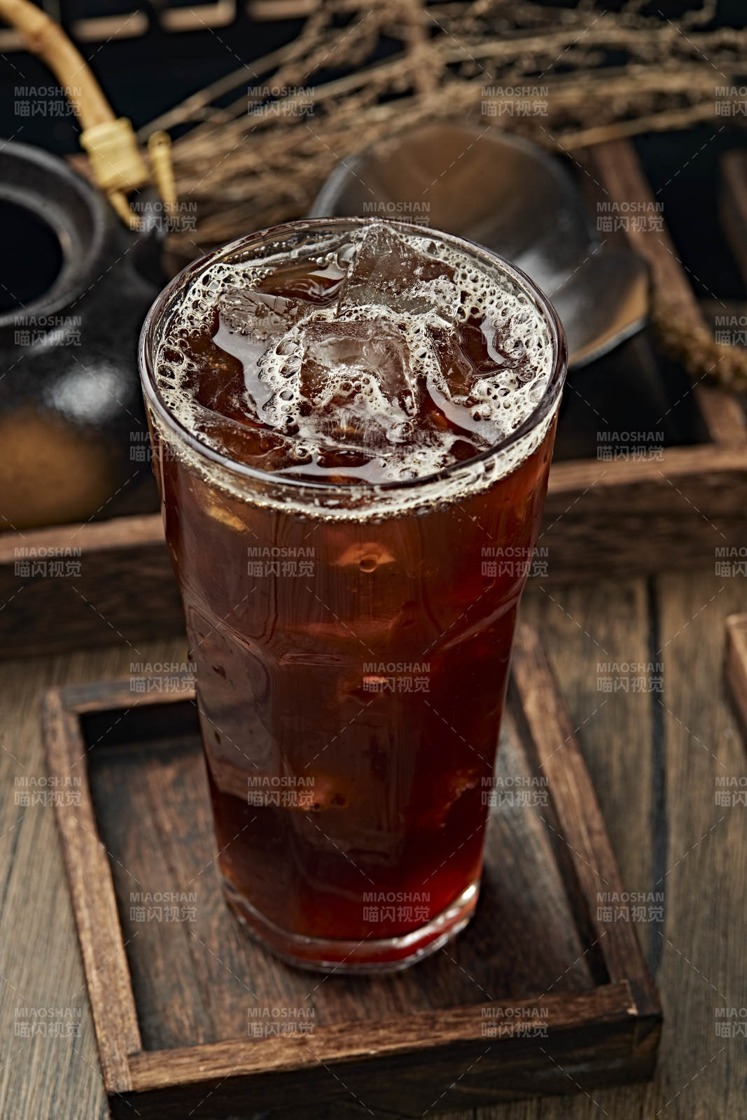 冰爽饮料冰红茶图片