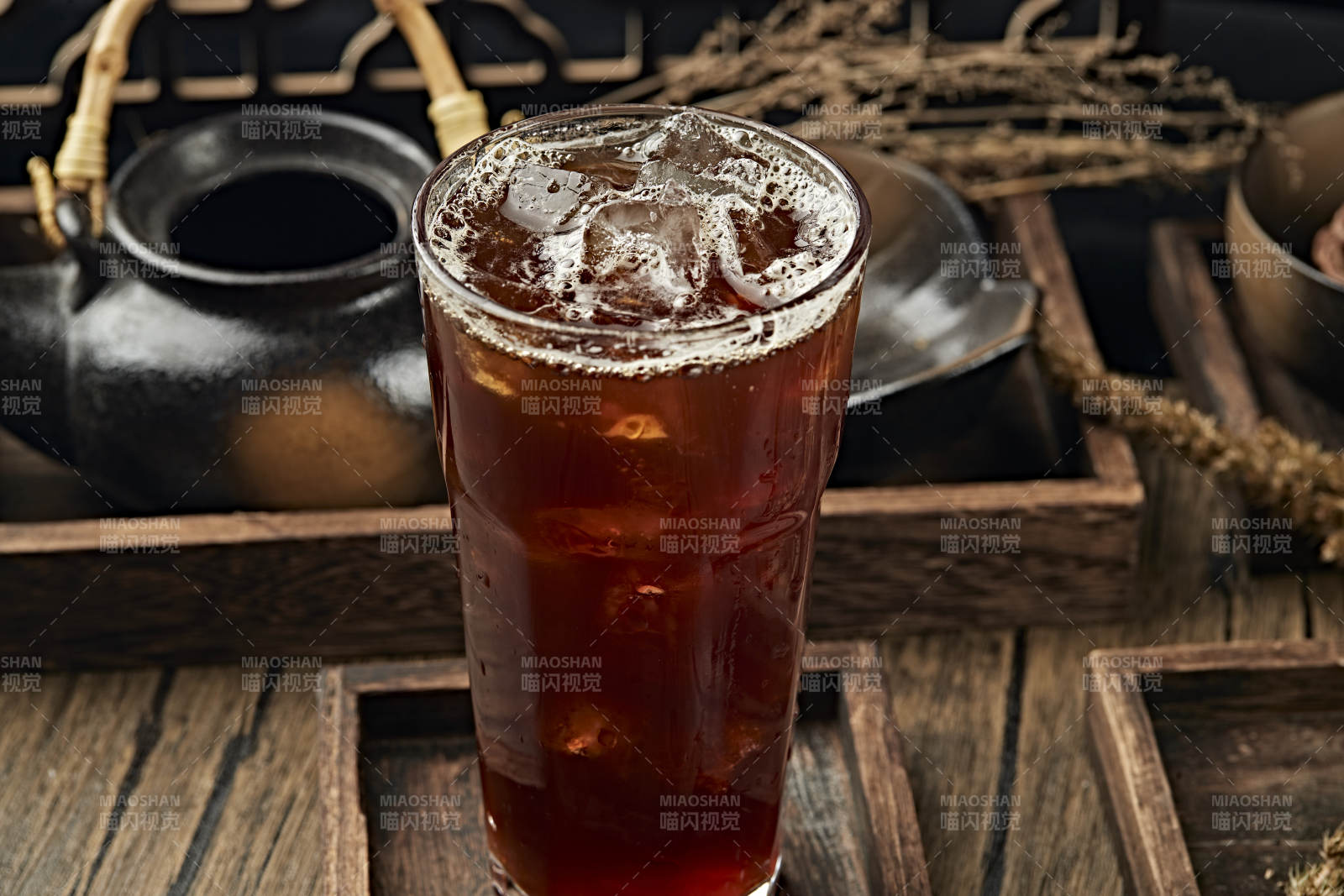 冰爽饮料冰红茶图片