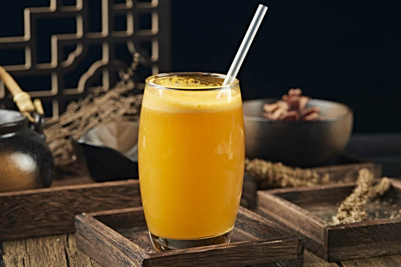 美味鲜榨柳橙汁图片