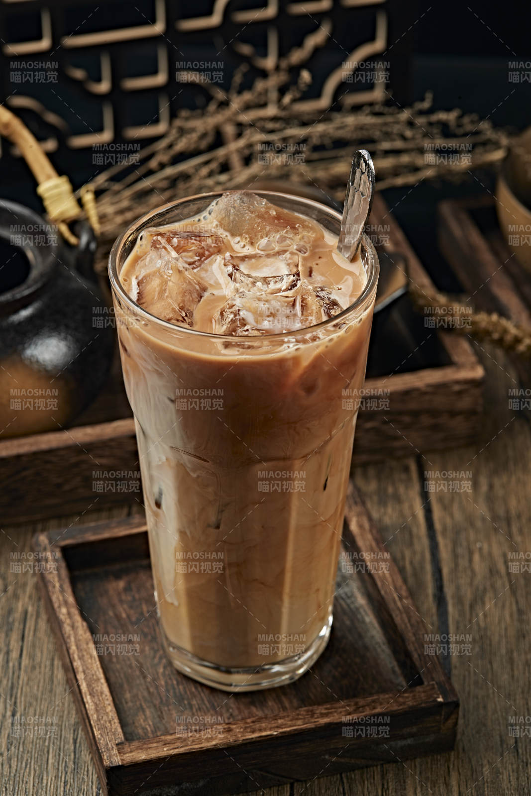 冰爽饮料冰奶茶冰咖啡图片