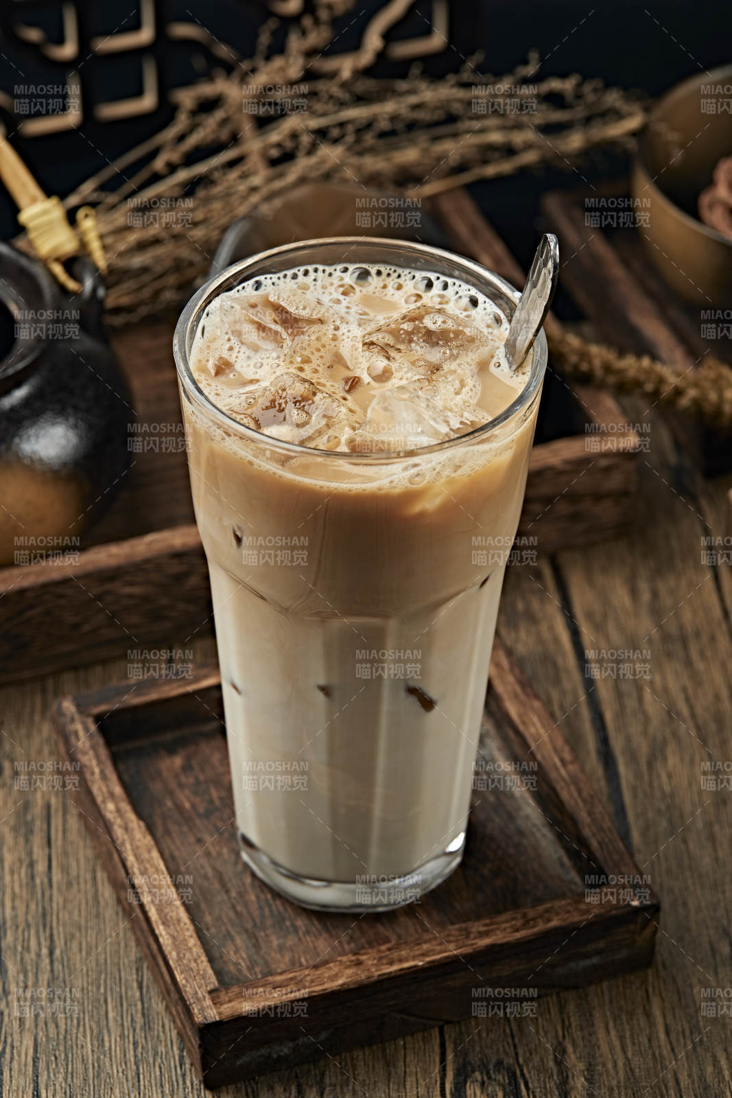 冰爽饮料冰奶茶冰咖啡图片