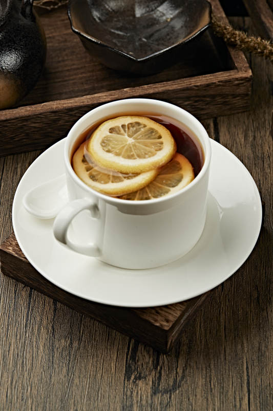 热柠檬红茶图片