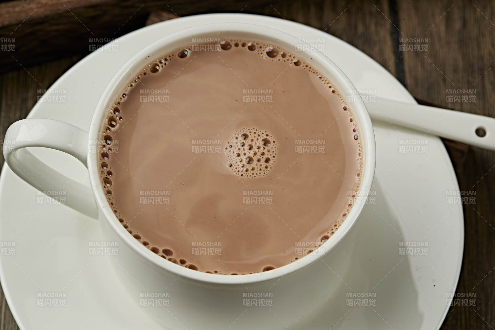 热冲泡牛奶咖啡图片