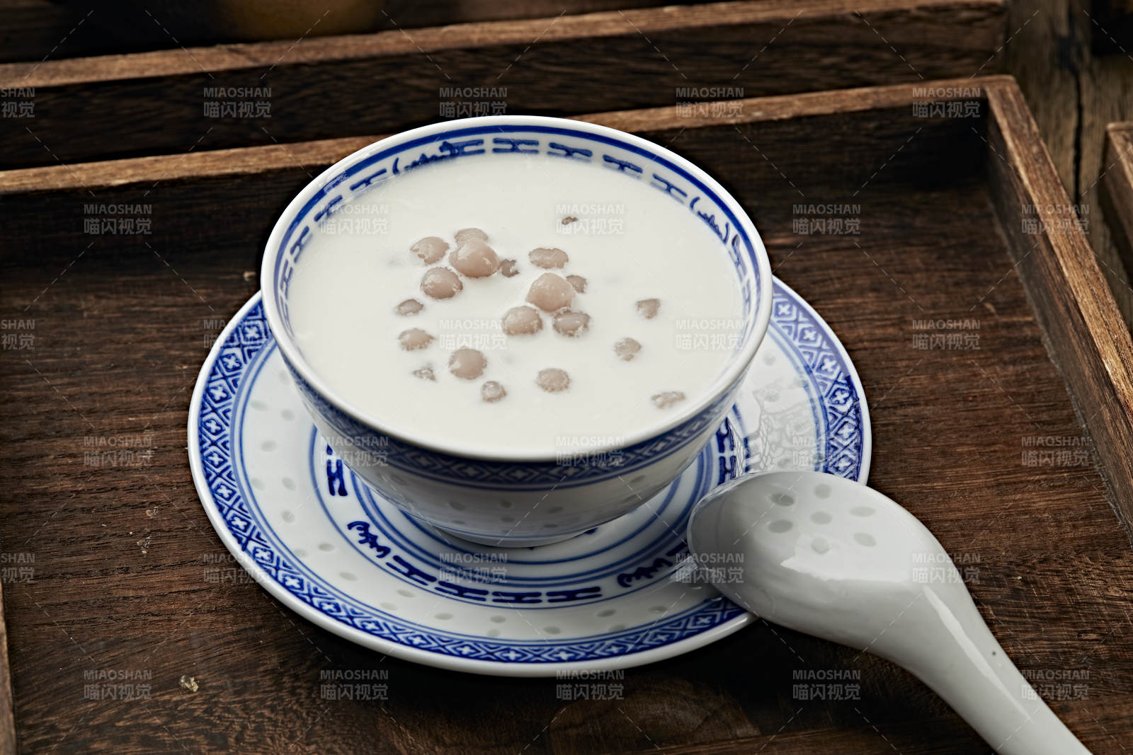 椰奶水果西米露图片