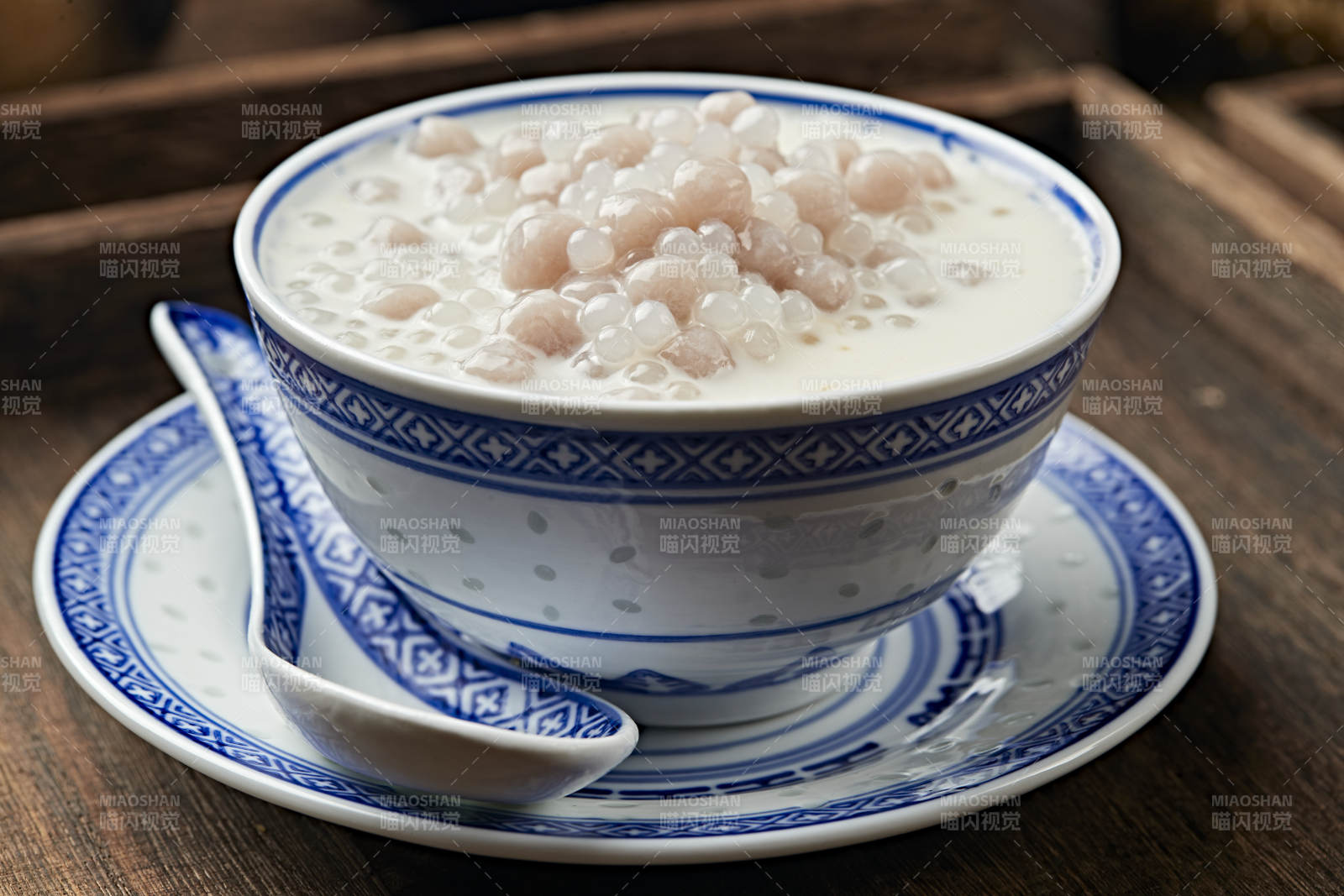 椰奶水果西米露图片