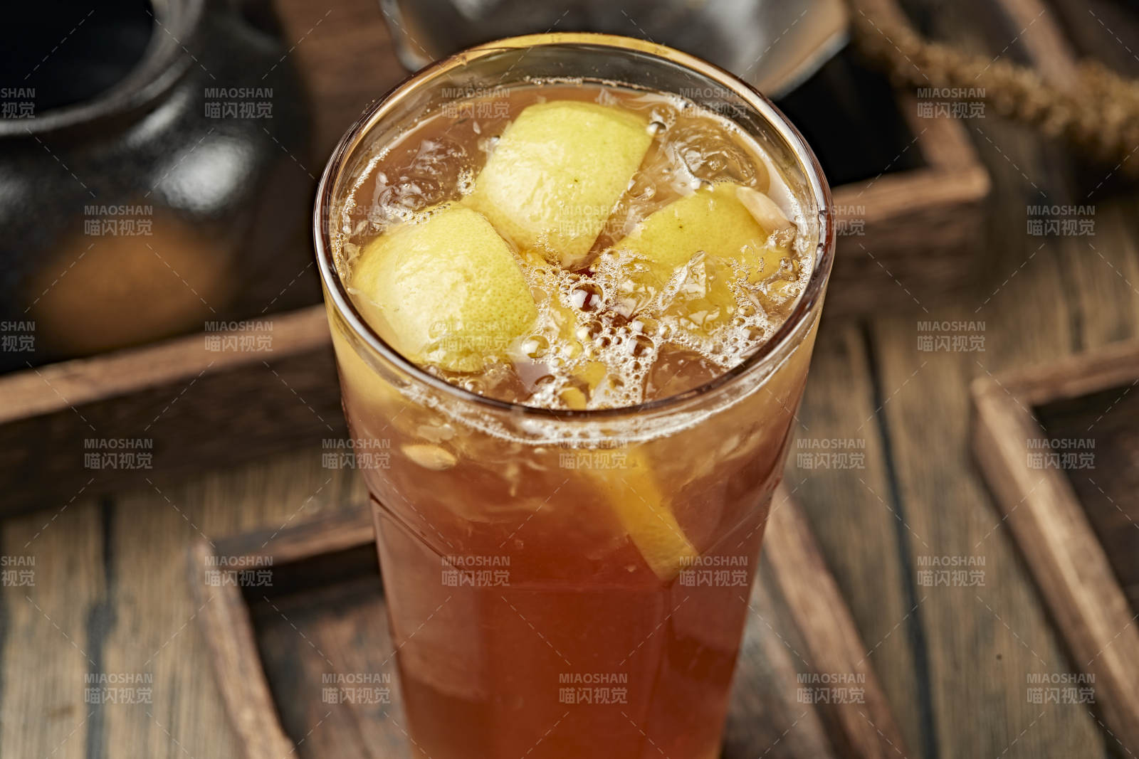 解暑饮料冰红茶柠檬冰红茶冰乌龙茶图片