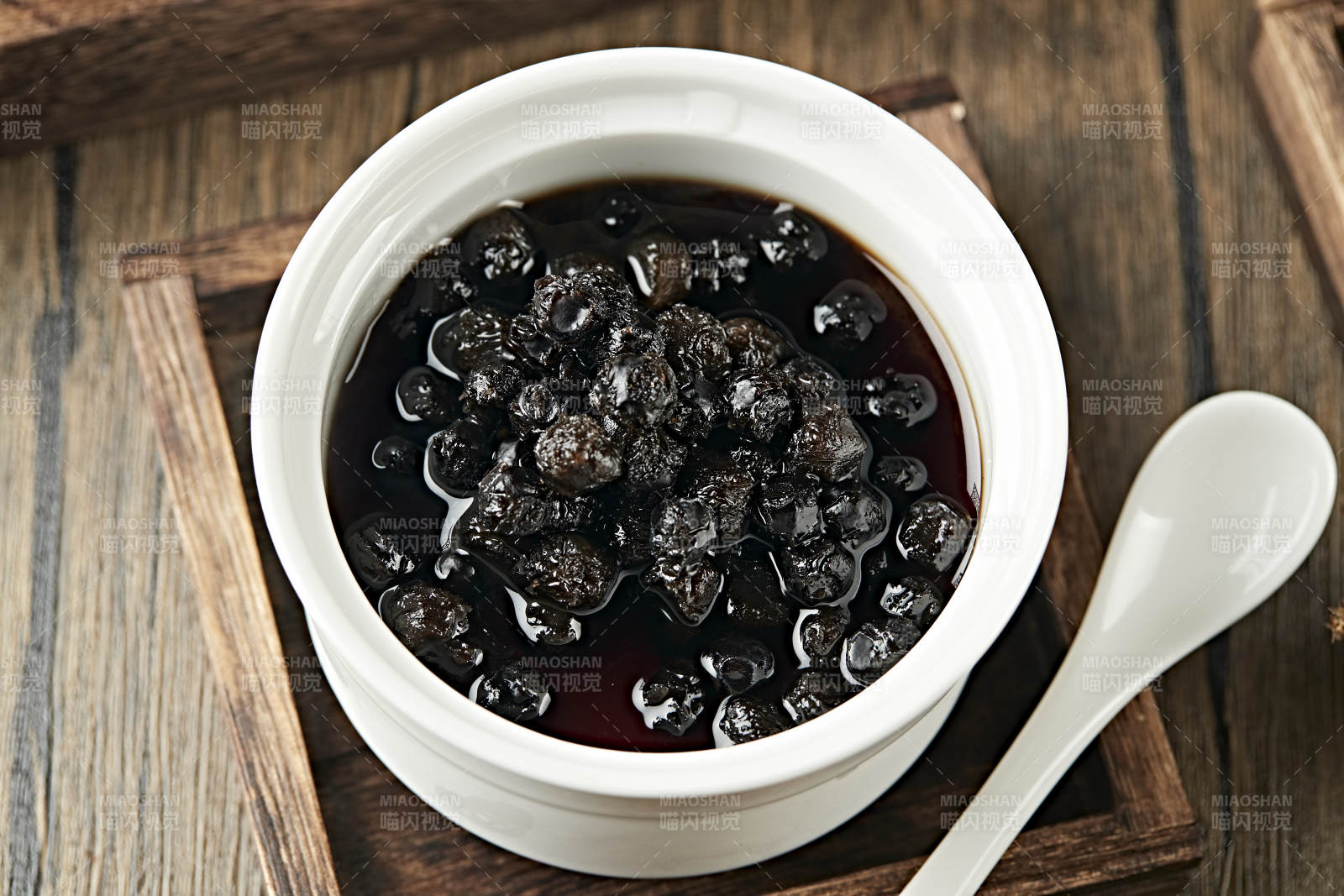 港式茶餐黑玉珍珠双皮奶图片