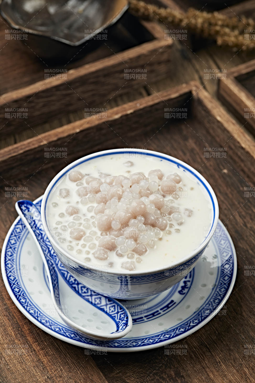 椰奶水果西米露图片