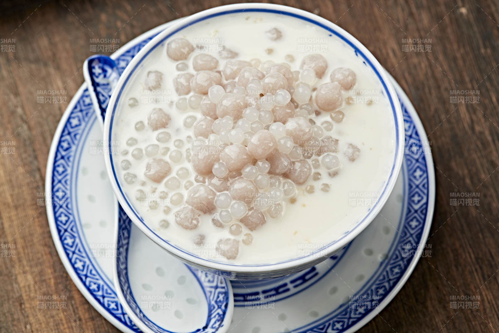 椰奶水果西米露图片