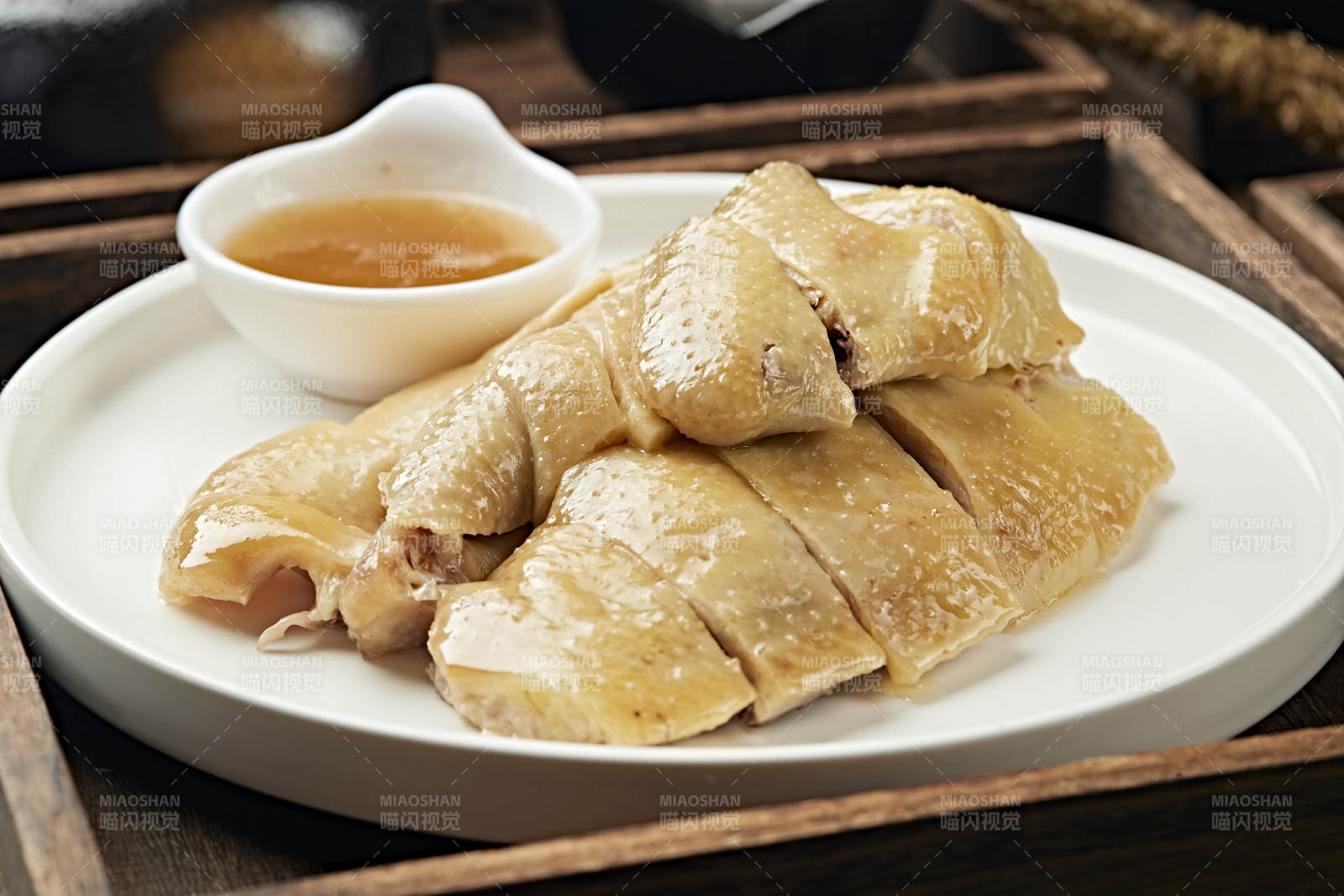 港式茶餐盐水白切鸡图片