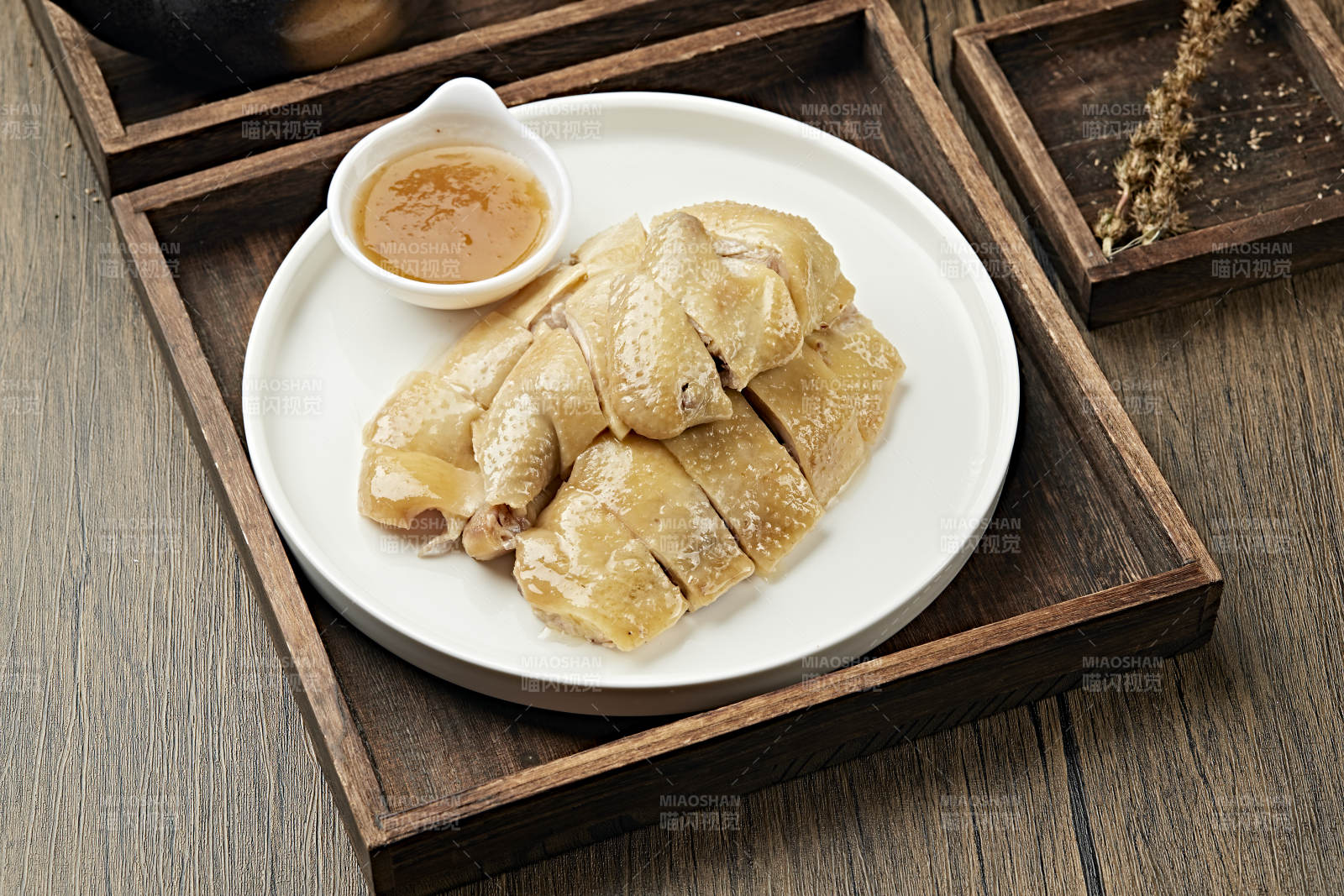 港式茶餐盐水白切鸡图片