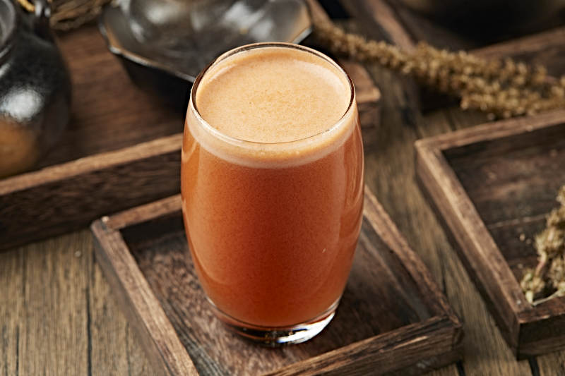 美味鲜榨橙汁图片