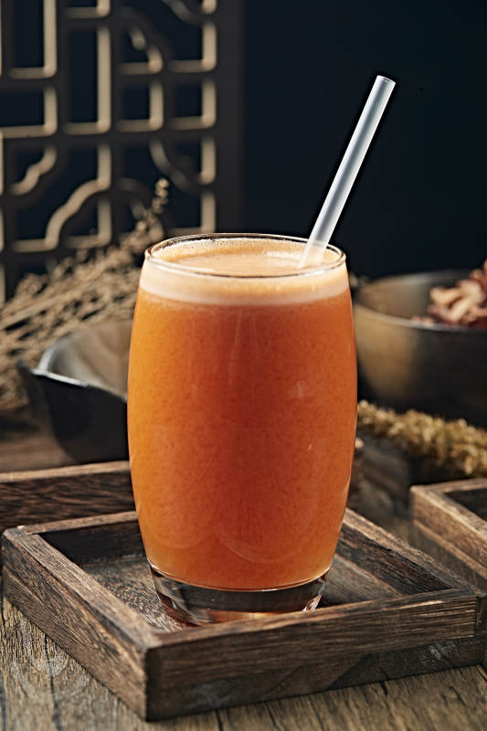 美味鲜榨橙汁图片