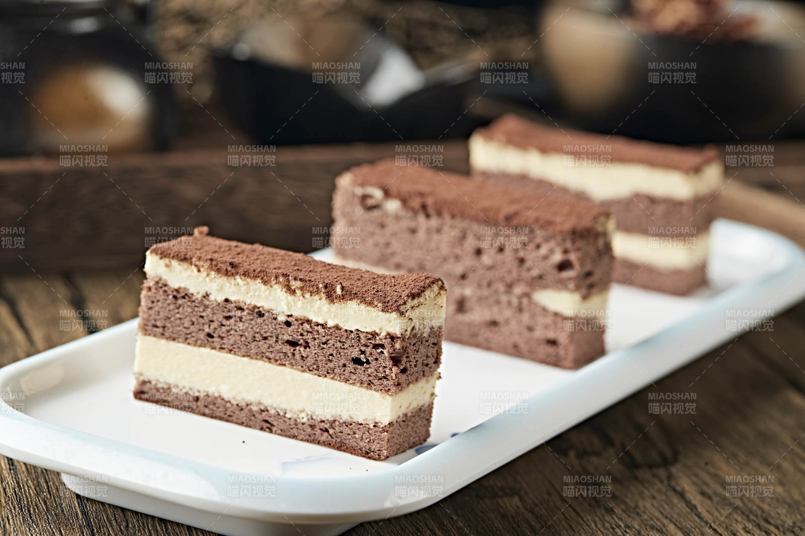 巧克力提拉米苏蛋糕图片