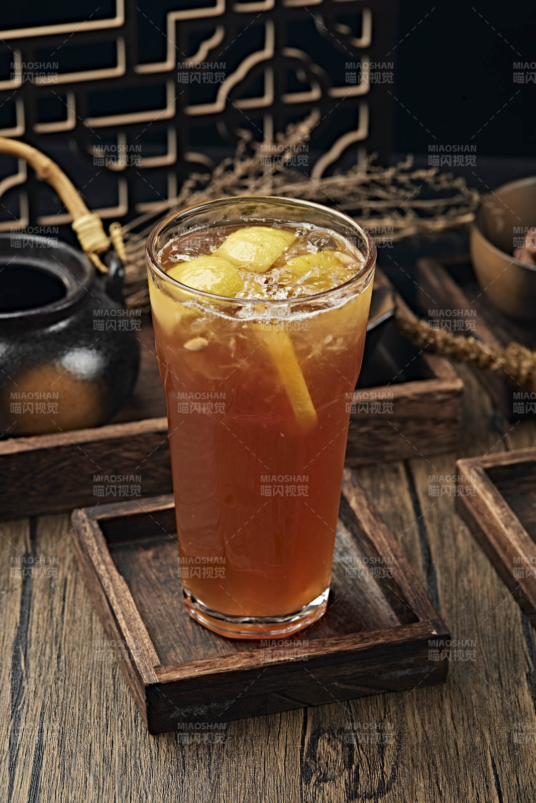 解暑饮料冰红茶柠檬冰红茶冰乌龙茶图片