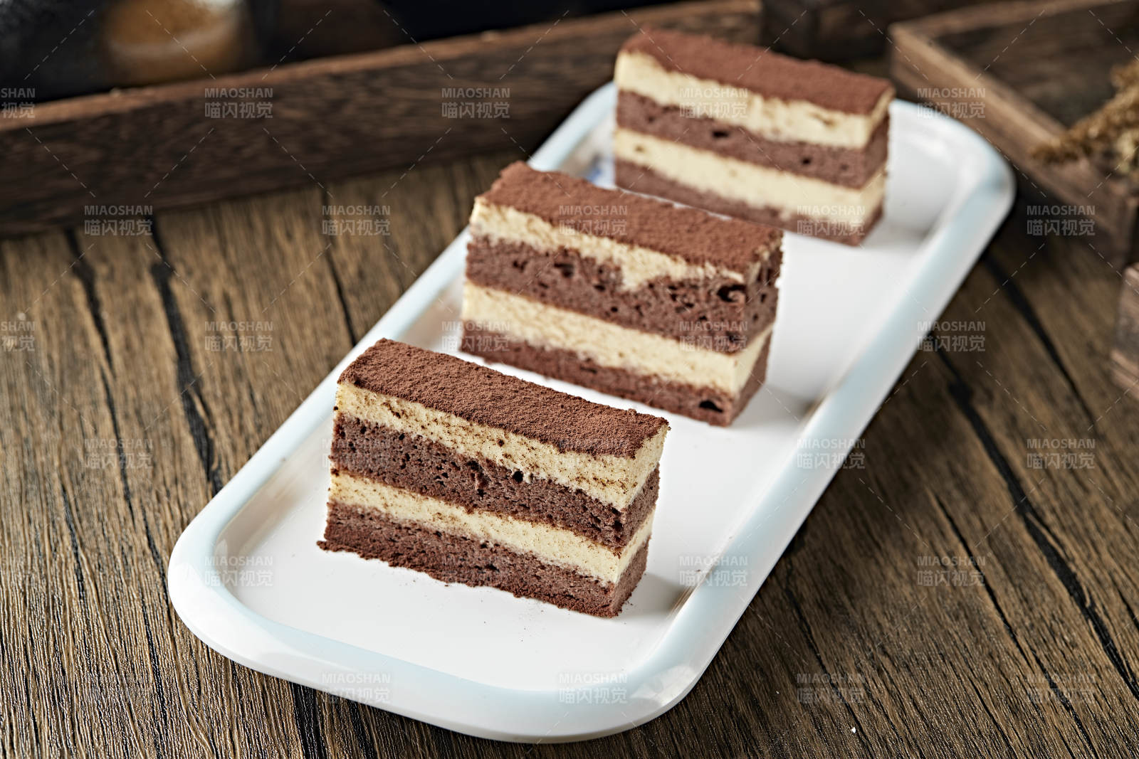 巧克力提拉米苏蛋糕图片