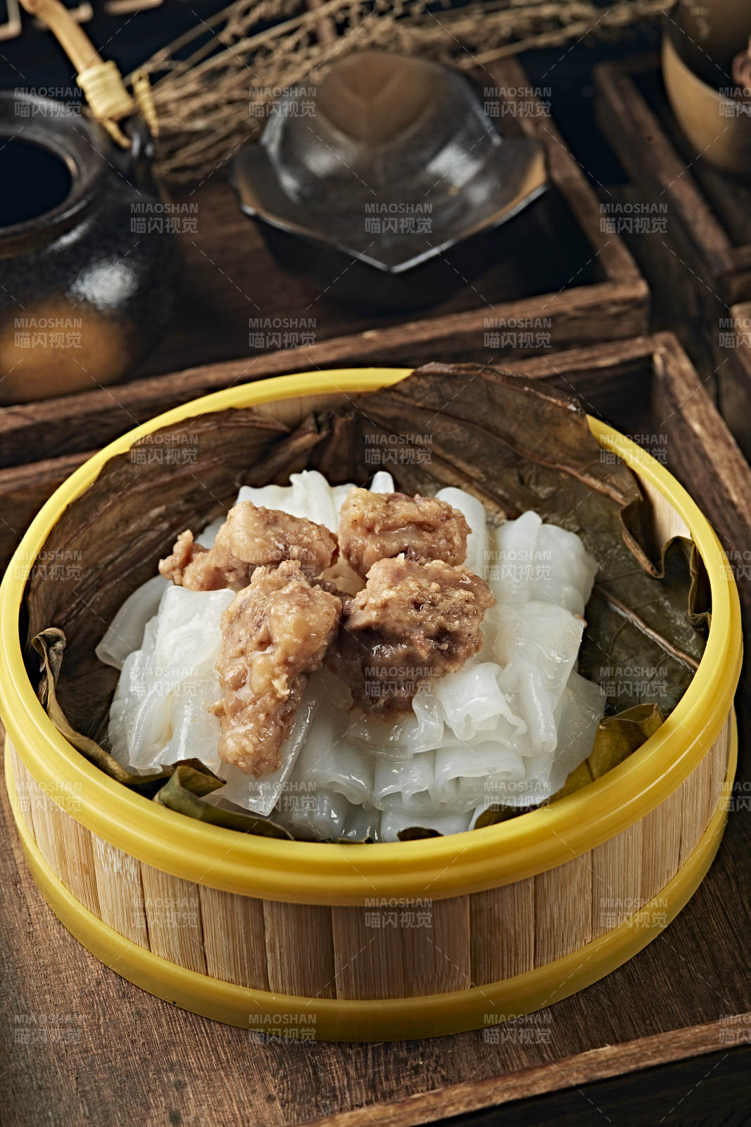 粉蒸排骨蒸肠粉图片