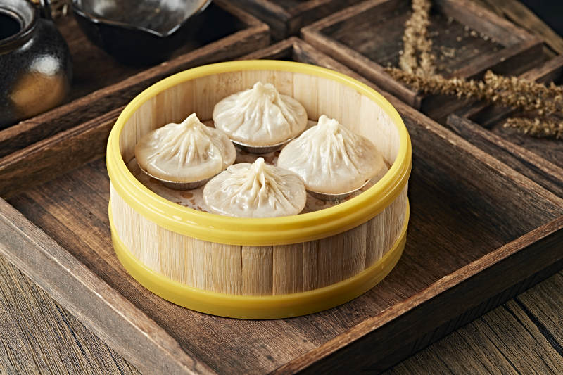 传统美食灌汤小笼包图片