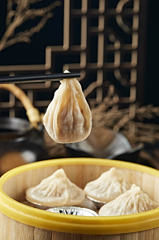 传统美食灌汤小笼包图片