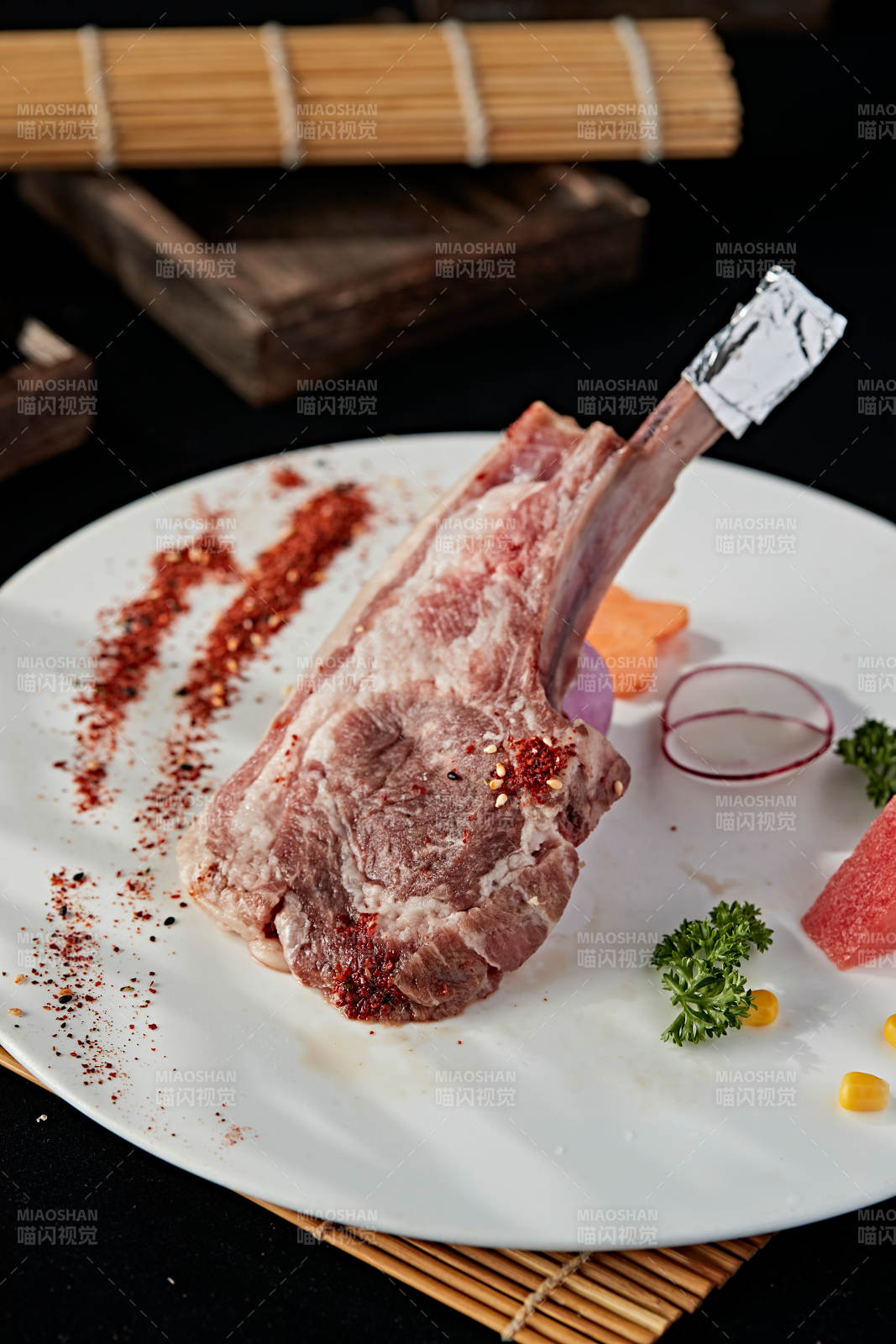 波尔多法式铁板羊排图片