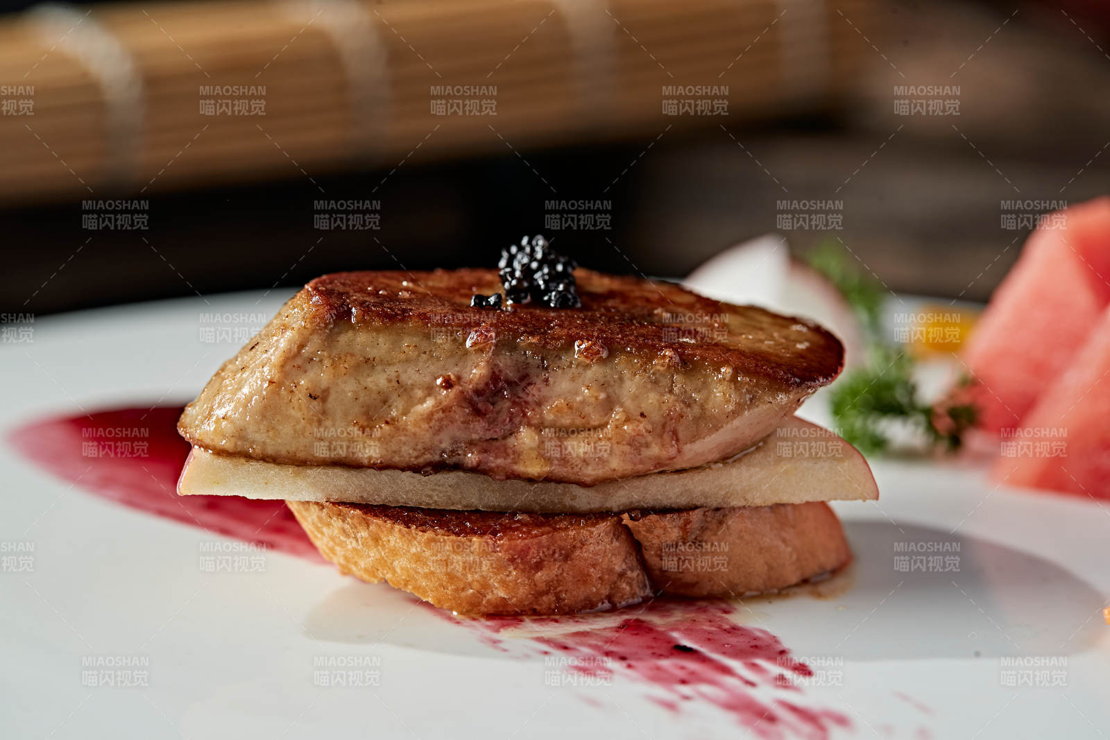 香煎法式鹅肝图片