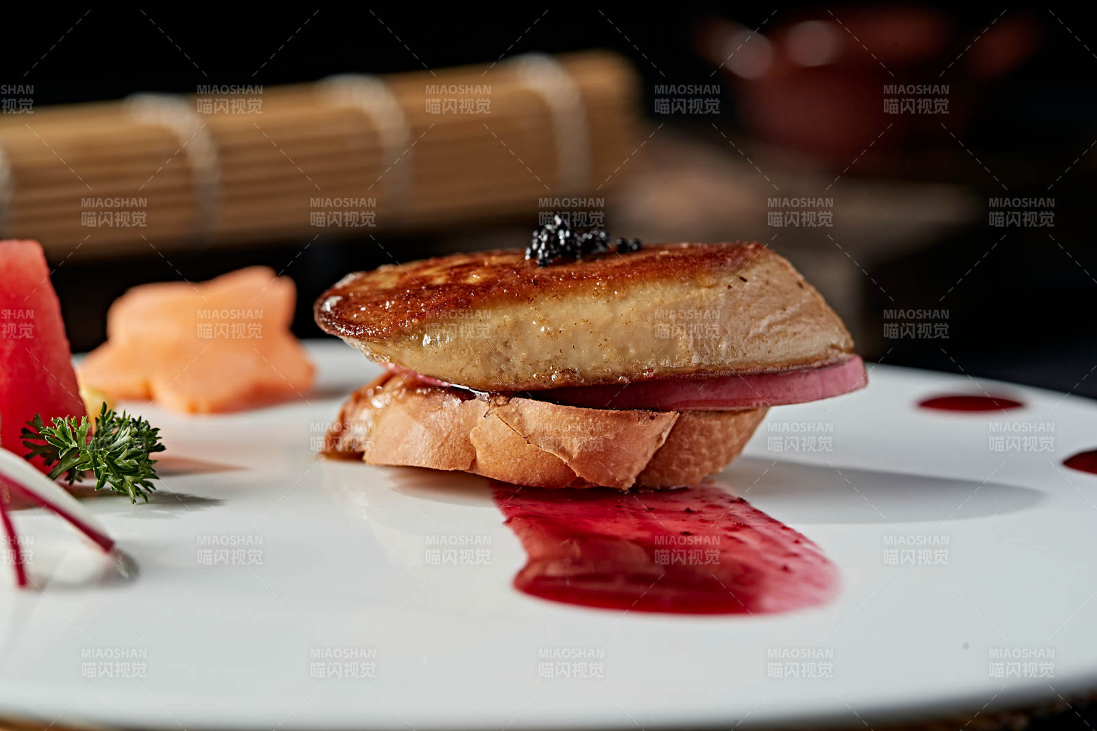 香煎法式鹅肝图片