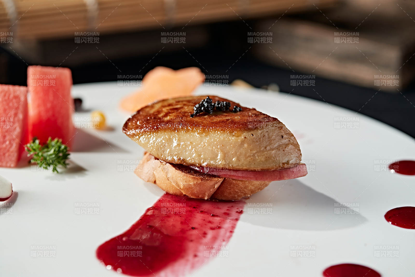 香煎法式鹅肝图片