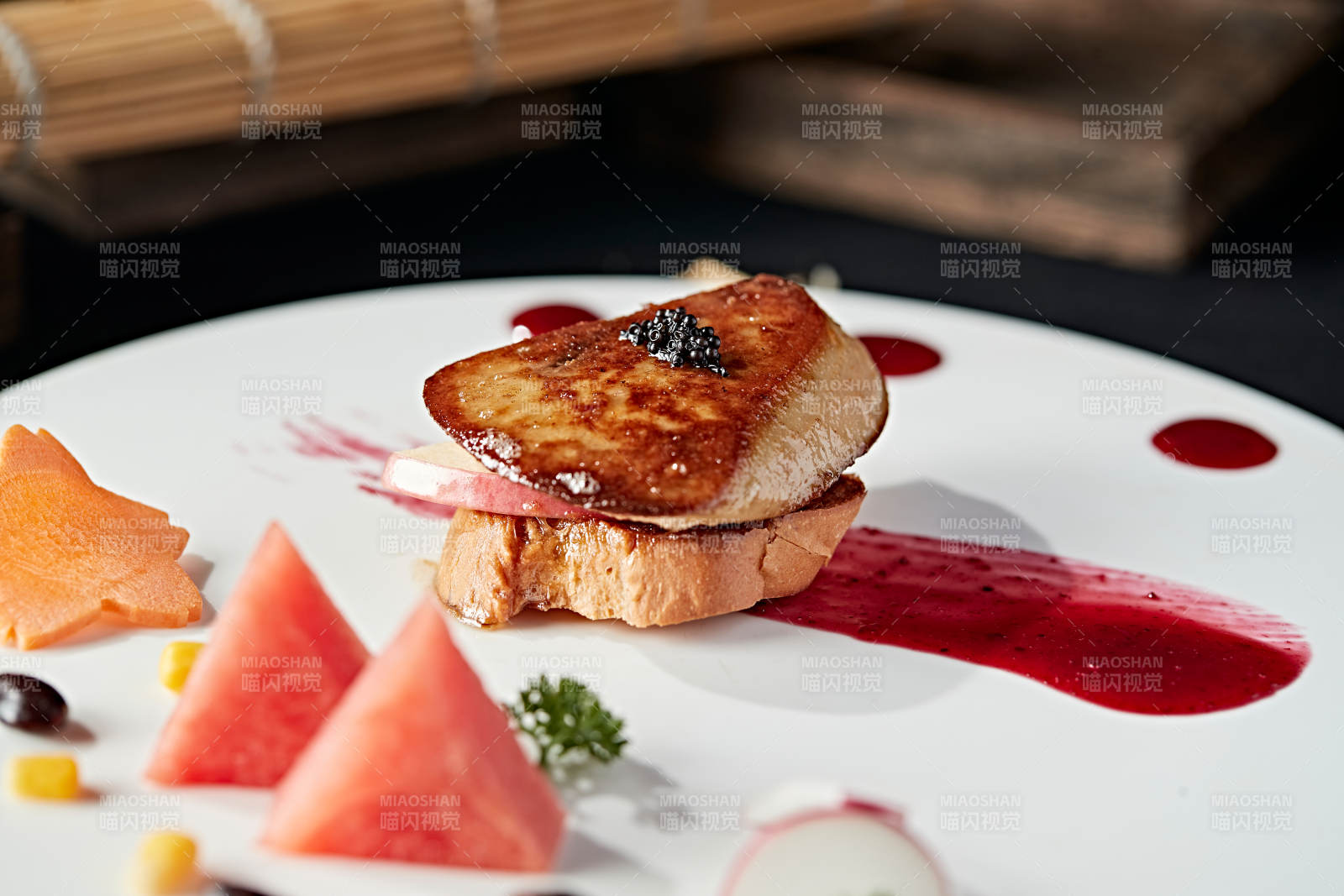 香煎法式鹅肝图片