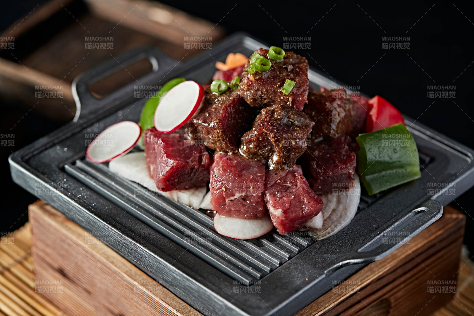 日料铁板神户牛仔粒图片