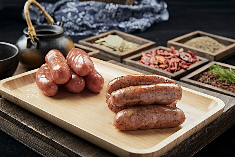 风味鹅卵石烤台湾纯肉肠图片