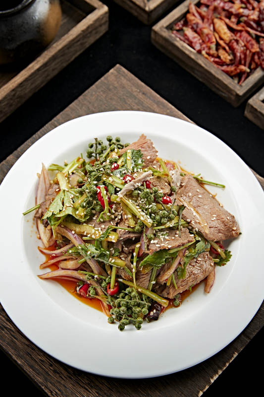 藤椒洋葱丝凉拌牛腱肉图片