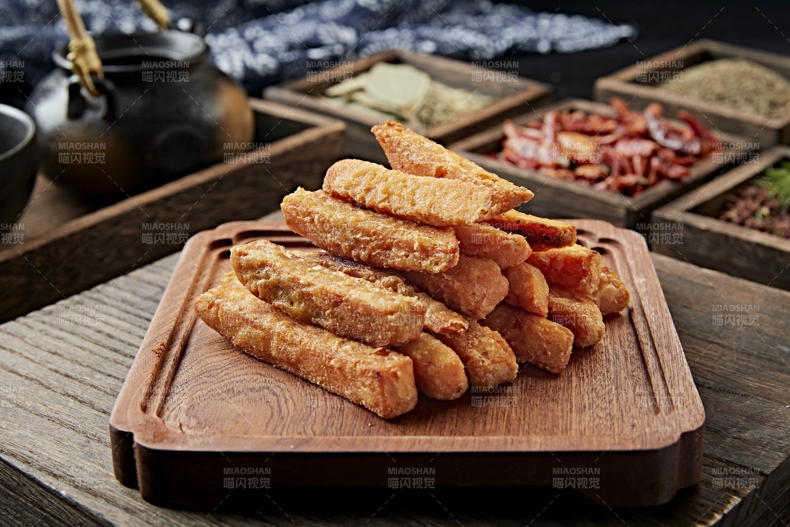 油炸美味地瓜薯条图片