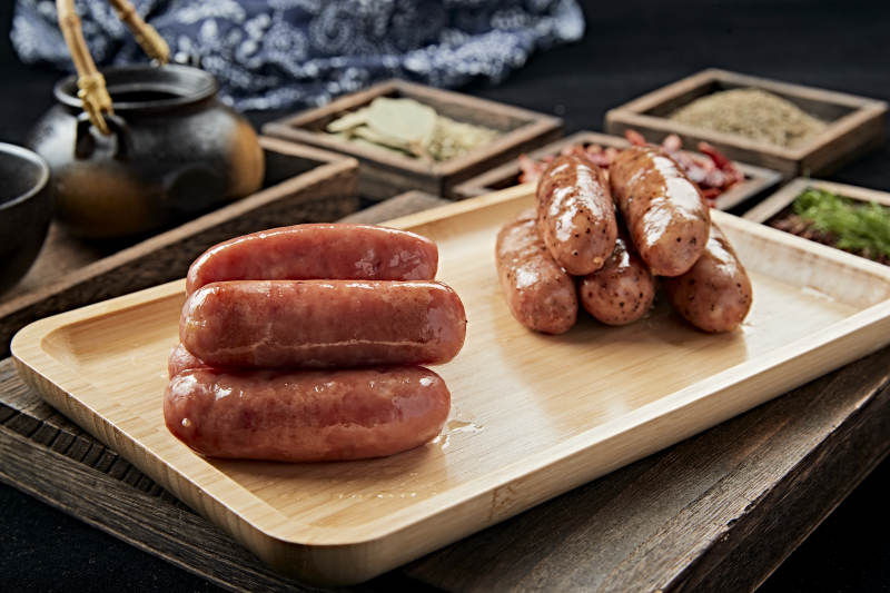 风味鹅卵石烤台湾纯肉肠图片