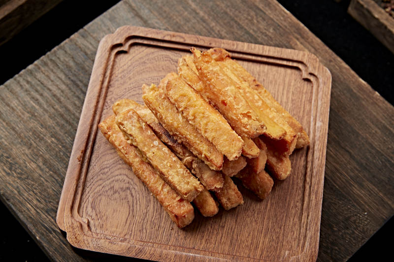 油炸美味地瓜薯条图片